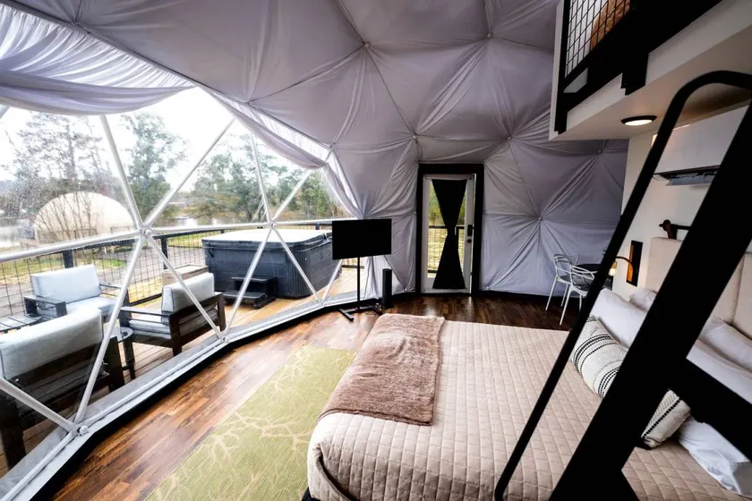 Luxurious Dome with Lake Views in Cedar Bluff, Alabama - Image 1
