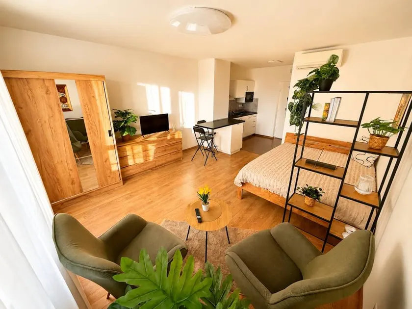 Lovely holiday apartment with terrace - Image 1