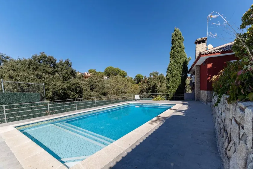 Maison de vacances entièrement équipée avec jardin, barbecue et piscine privée | Vue jardin | Avec animaux acceptés - Image 1