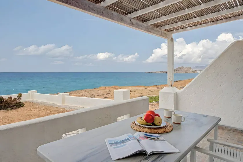 Studio with garden & pool | Garden view - Image 1