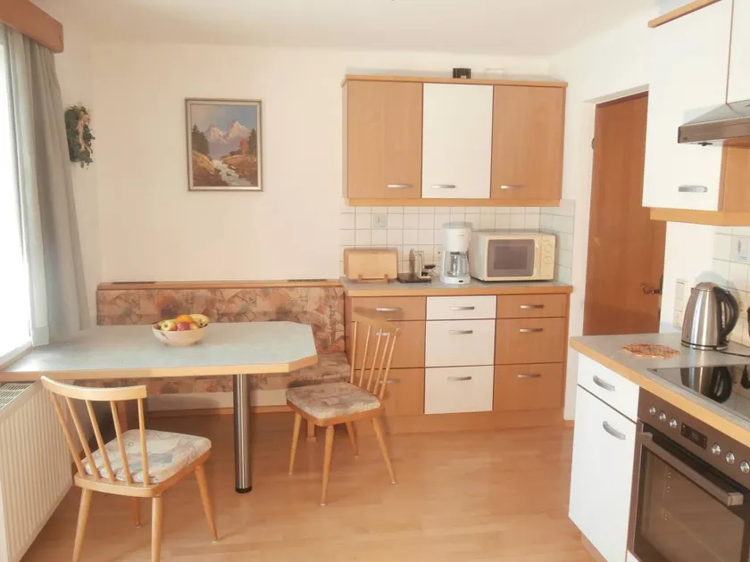 Child-friendly holiday apartment with garden & terrace - Image 1