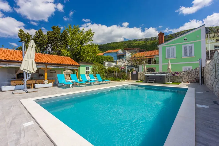 Villa Green Point - Image 1