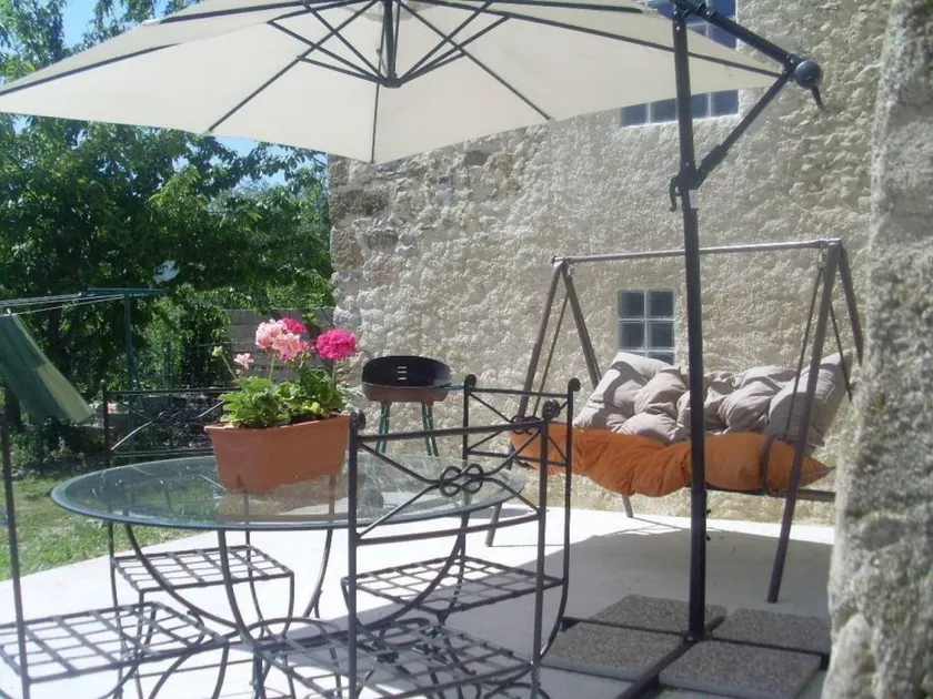 Gite with garden, terrace & barbeque - Image 1
