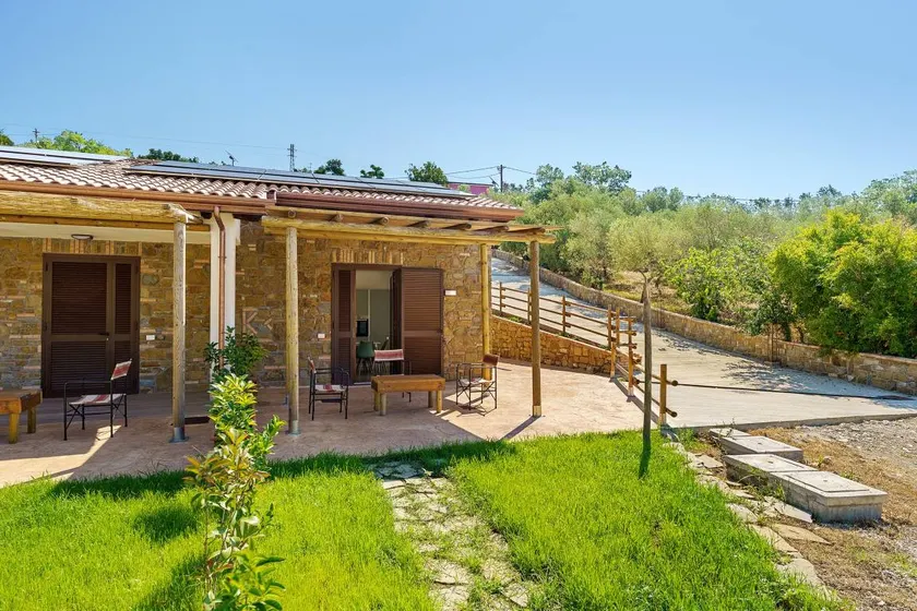 Villa Mammina in Cilento – Sleeps 1 to 16, Sea View - Image 1