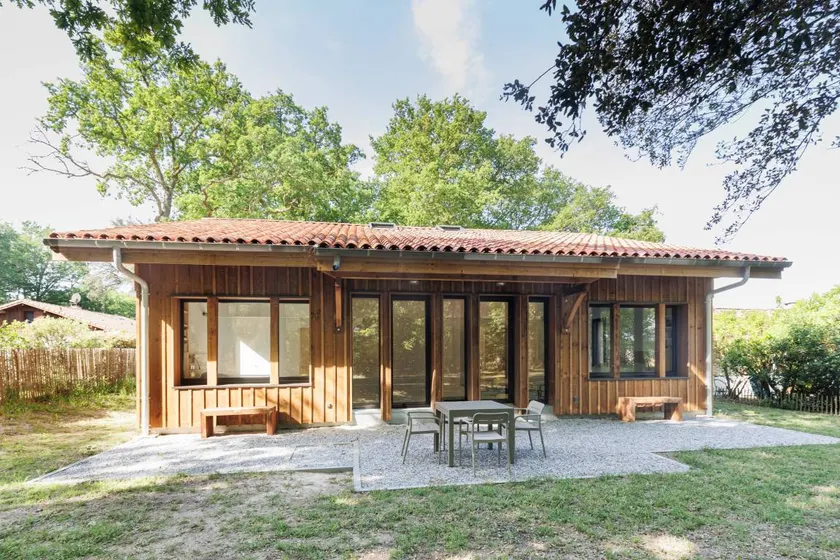 Maison conviviale et familiale avec terrasse et jardin | Vue jardin | Parfaite pour le travail à distance - Image 1