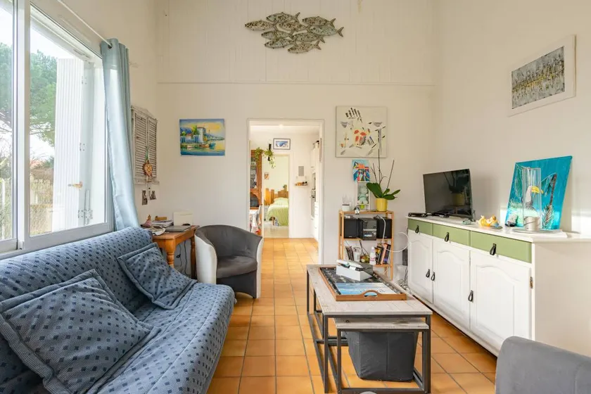 Fully equipped lovely holiday home with terrace, garden & BBQ | Garden view | Next to the beach - Image 1