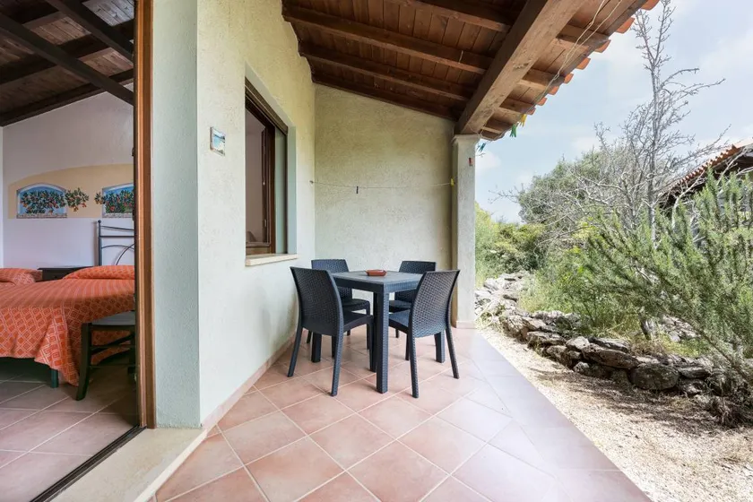 Chambre privée avec jardin et terrasse | Vue jardin - Image 1