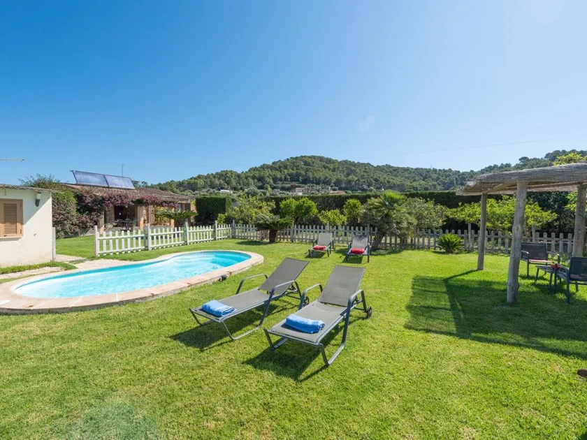 Cottage entièrement équipé avec barbecue, terrasse et jardin | Vue montagne - Image 1