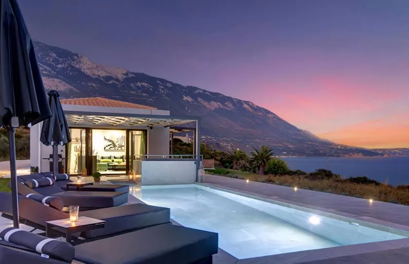 Villa with garden, terrace & private pool | Sea view - Image 1