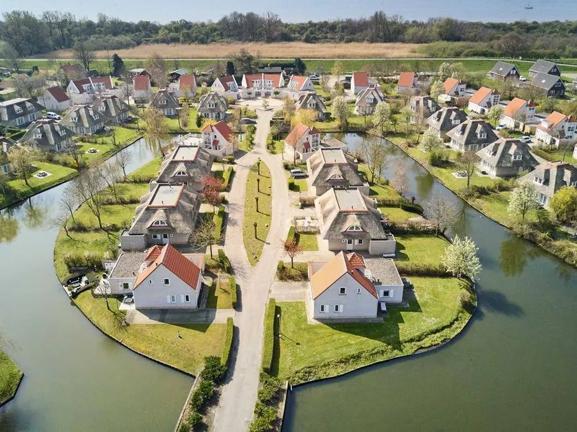 Charmante maison avec piscine chauffée, terrasse et jardin | Vue jardin | Avec animaux autorisés - Image 1