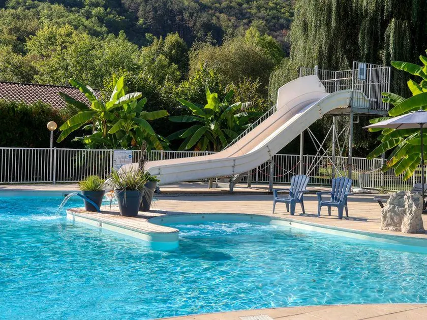 Bungalow mit beheiztem Pool - Image 1