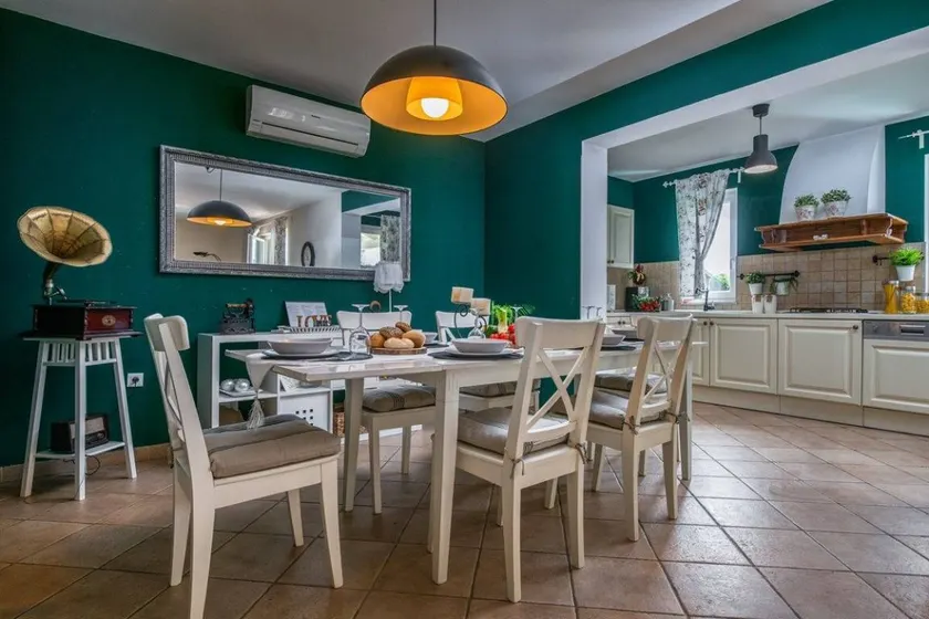 Fully equipped spacious house with pool, barbecue & terrace | Pet-friendly - Image 1