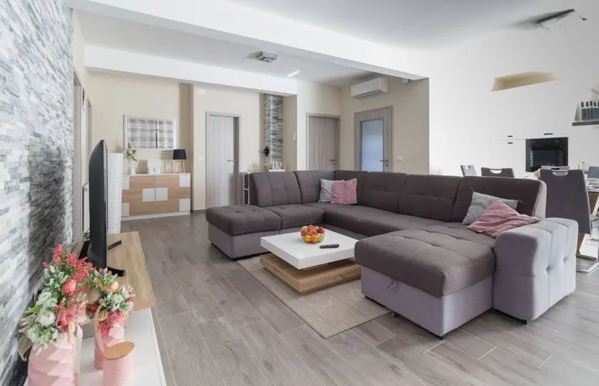 Fully equipped beautiful holiday home with private pool, garden & BBQ | Garden view - Image 1