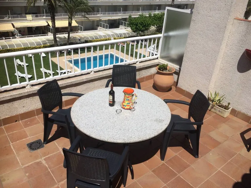 Apartment mit Pool und Terrasse - Image 1