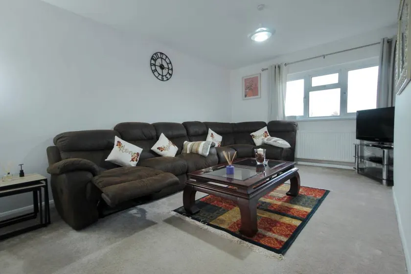 Flat with 2 rooms for 5 persons - Image 1