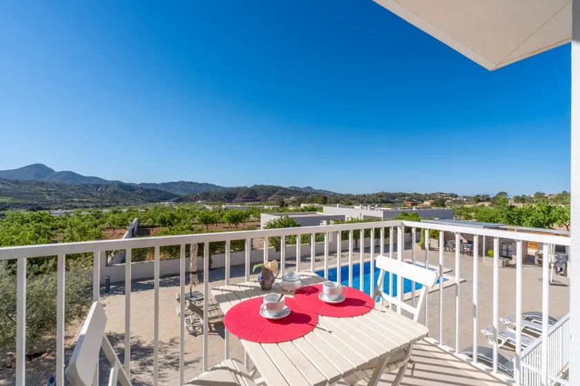 Apartment 'Unforgettable Rental in A Beautiful' with Balcony, Wi-Fi and Air Conditioning - Image 1