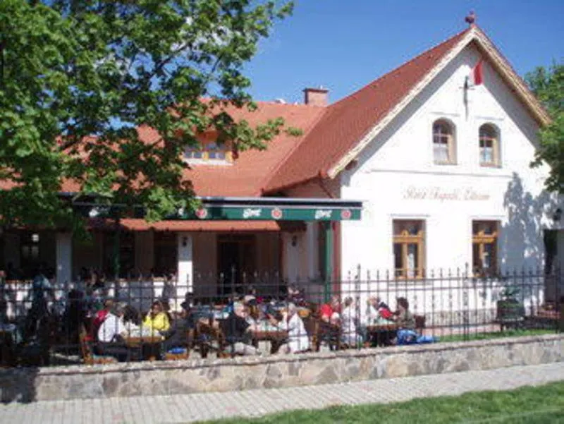 Racz Inn - Image 1