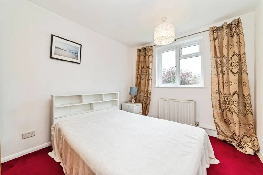 2 Bed Flat - Sleeps 3 - Pets - Parking - Wifi - Image 1