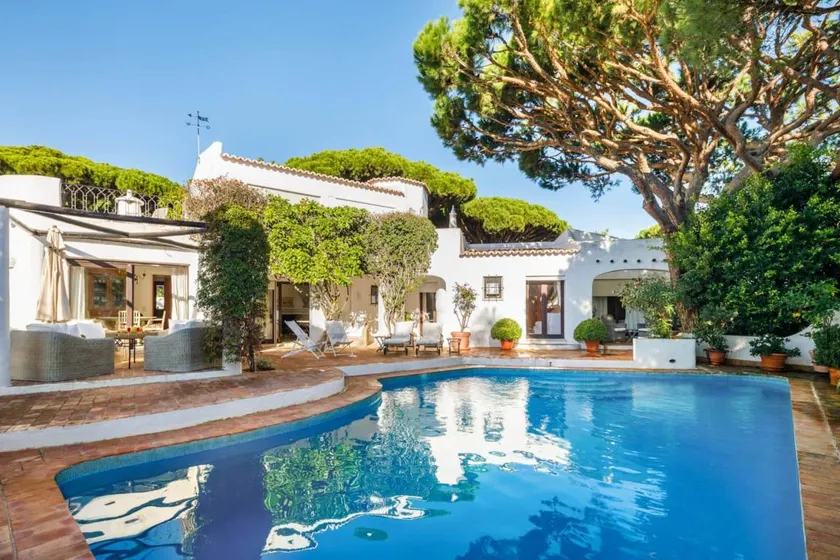 Charming Vale do Lobo Retreat 3 Bedrooms Private Pool & Close to Amenities - Image 1