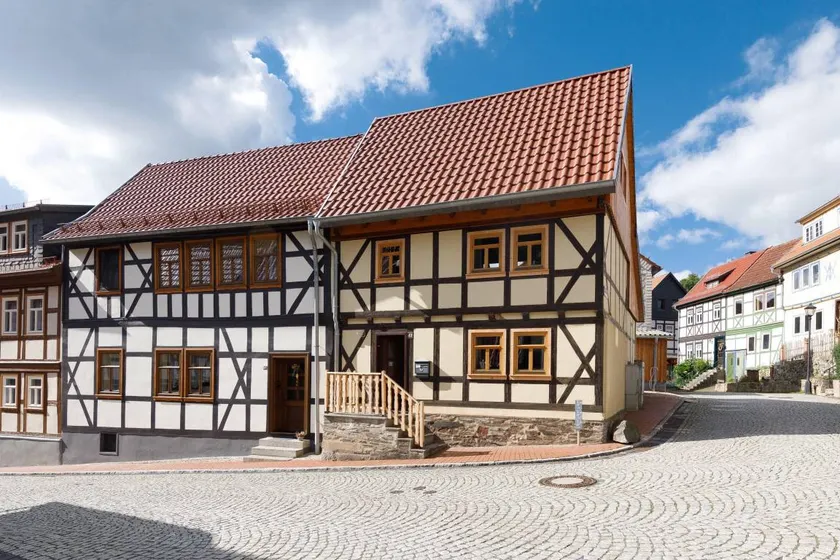 Lovely holiday home with terrace - Image 1