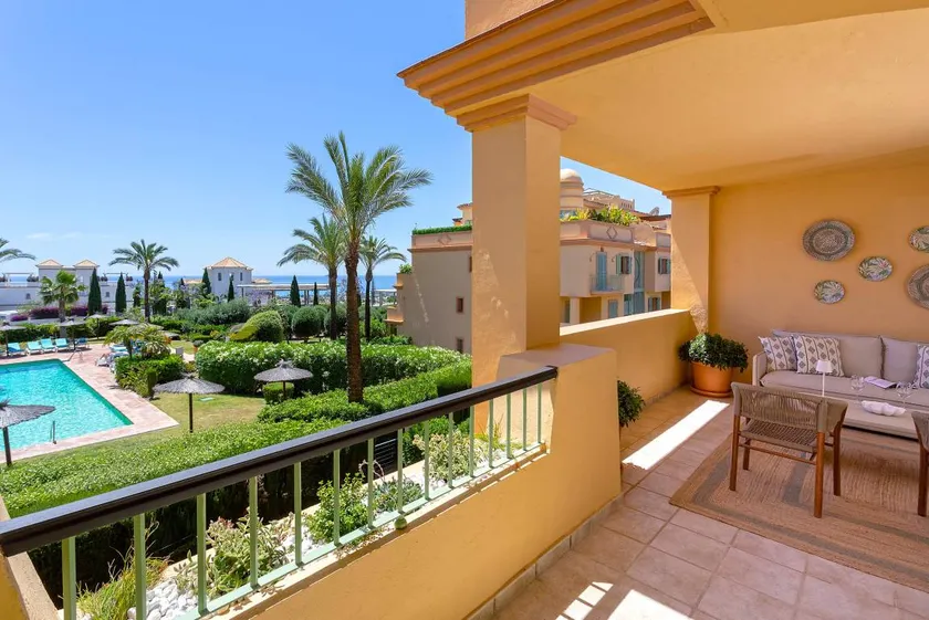 Fully equipped apartment with heated pool & terrace | Good for workation - Image 1