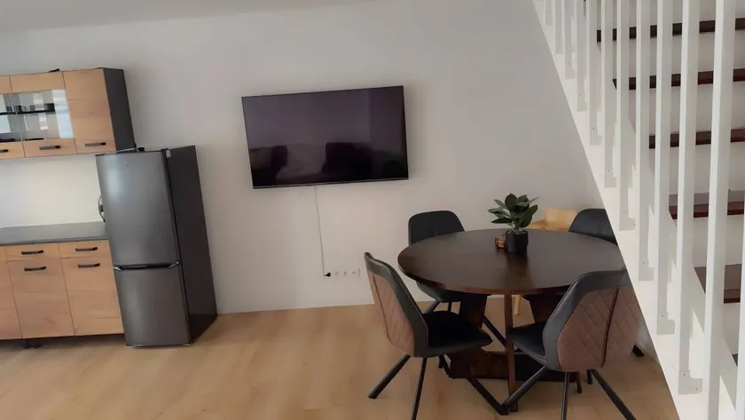 Holiday home with terrace | Good for workation - Image 1