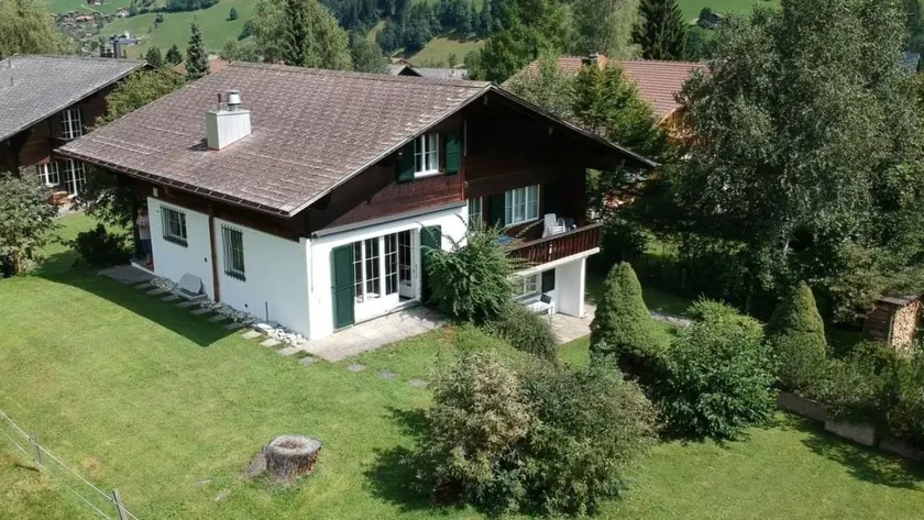 Child-friendly lovely apartment with garden & terrace | Panoramic view | Ski nearby - Image 1