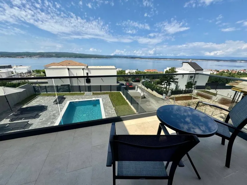 Wohnung mit privatem Pool und Terrasse - Image 1
