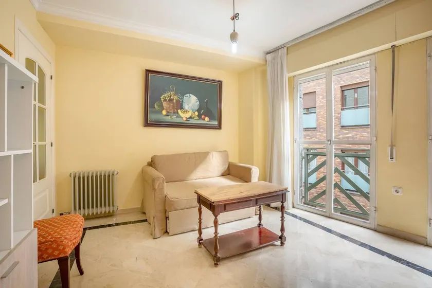Appartement de vacances avec internet haut débit | Proche Cathédrale de l'Incarnation | Vue ville | Idéal pour le télétravail - Image 1