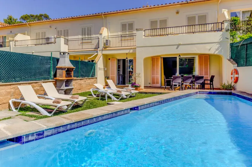 Beautiful Puerto Pollensa Villa Can Bauza Private Pool and Gardens 4 bedrooms - Image 1