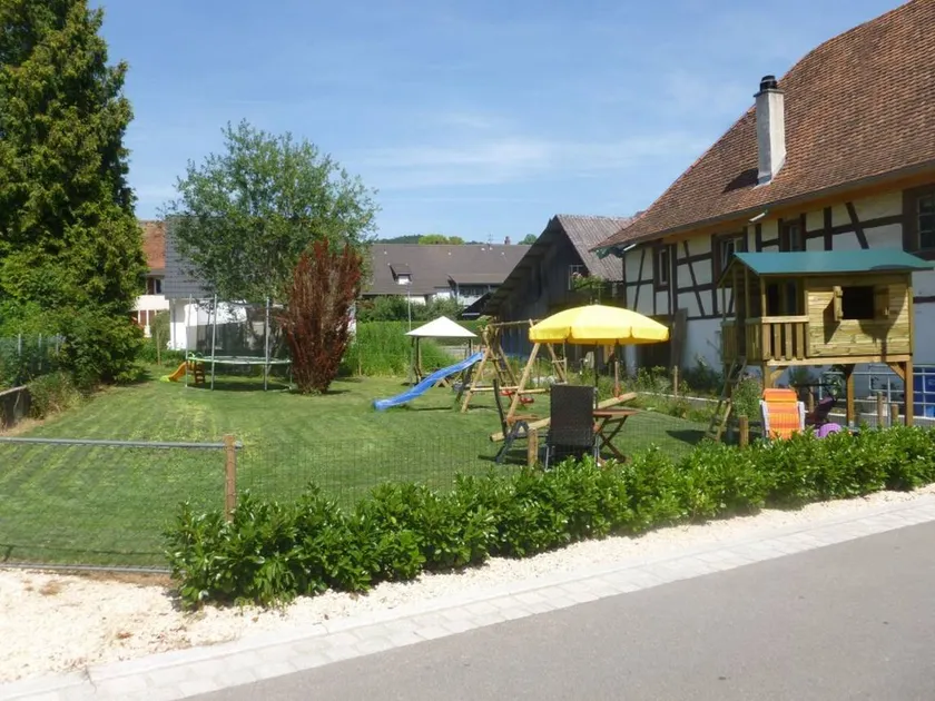 Nice flat with garden, barbeque & terrace | Good for workation | Pets are welcome - Image 1
