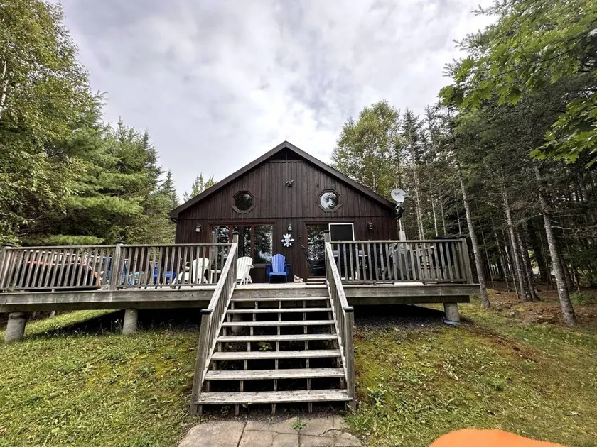 Lakefront Cottage with Fire Pit & BBQ in Nova Scotia, Canada - Image 1