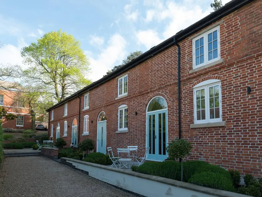 Family-friendly pleasant cottage with garden | Pets allowed - Image 1