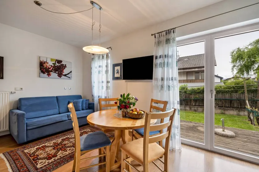 Apartment 'Das Landhaus Apt Chardonnay' with Mountain View, Private Terrace and Wi-Fi - Image 1