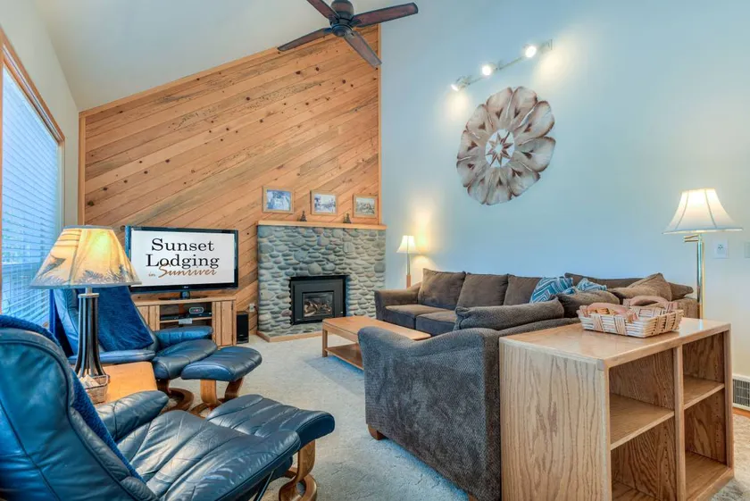 Child-friendly lovely holiday home with barbeque, pool & fast internet | Mountain view - Image 1