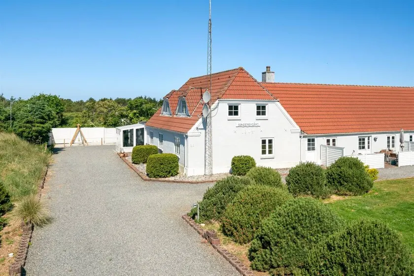 Children-friendly house with sauna, BBQ & terrace | Dogs allowed - Image 1