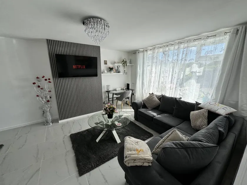 Child-friendly charming house - Image 1