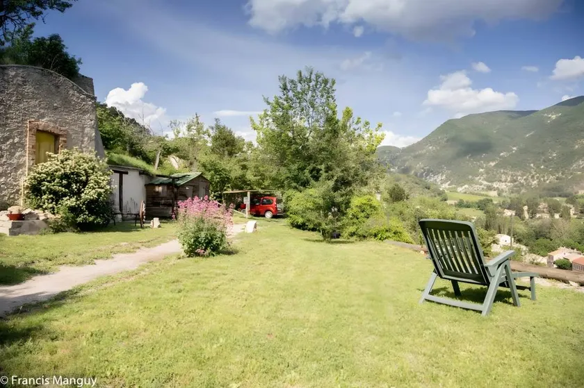 Camera privata con barbecue, giardino e terrazza | Vista sulla montagna | Sono ammessi animali domestici - Image 1