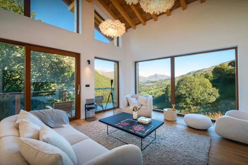 Chalet mit Garten, Whirlpool und Terrasse | Perfekt für die Arbeit von Zuhause - Image 1