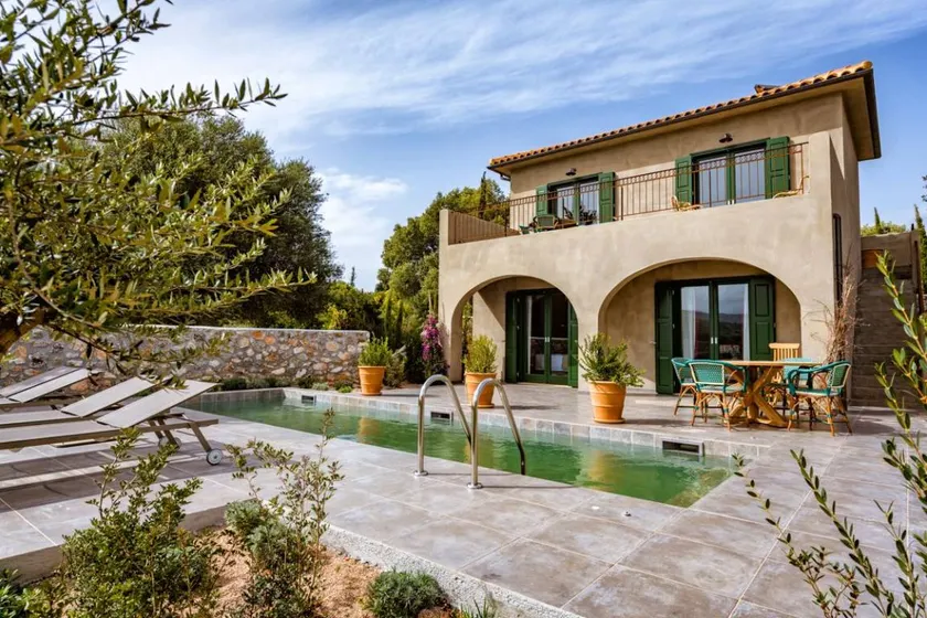 Villa avec barbecue, piscine privée et terrasse - Image 1