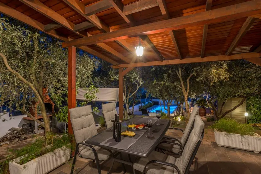 Agréable maison de vacances entièrement équipée avec barbecue, piscine et jardin | Avec animaux admis - Image 1
