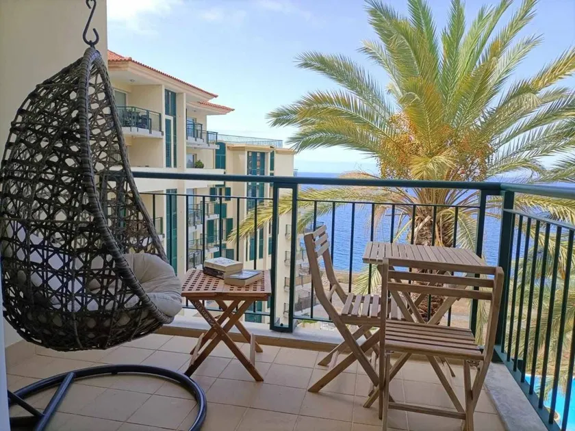 Child-friendly holiday apartment with pool | Near Doca do Cavacas - Image 1
