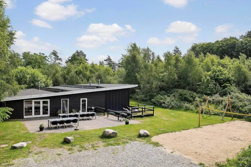 Fully equipped holiday home with sauna, terrace & hot tub | Pets allowed - Image 1