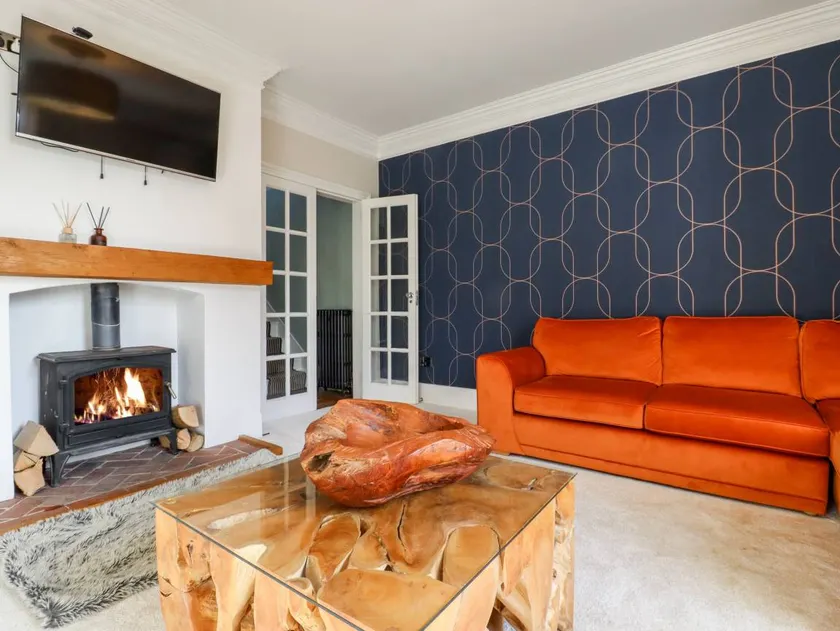 Child-friendly cottage with garden & BBQ | Pet-friendly - Image 1