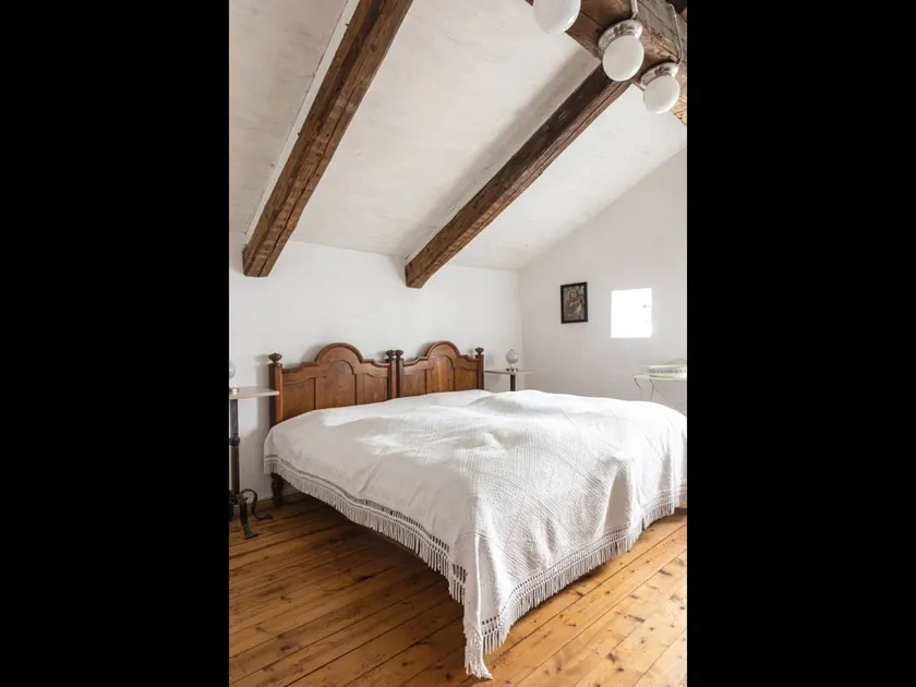 Holiday home with terrace - Image 1