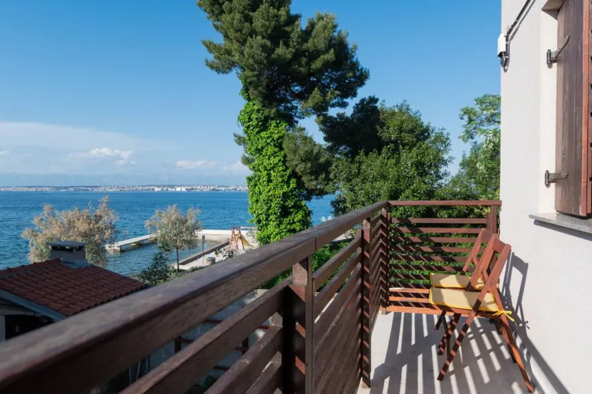 Holiday apartment with terrace & BBQ | Sea view - Image 1