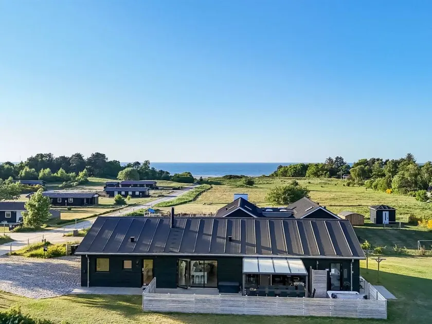 Child-friendly holiday home with barbeque, sauna & terrace | Sea view - Image 1