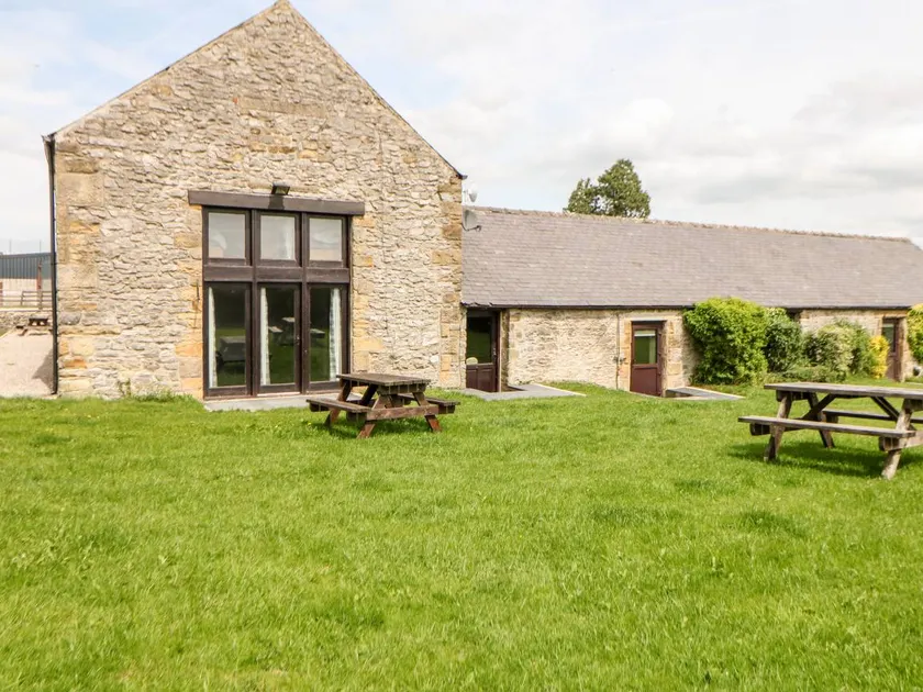 Family-friendly wonderful cottage with garden | Pets allowed - Image 1