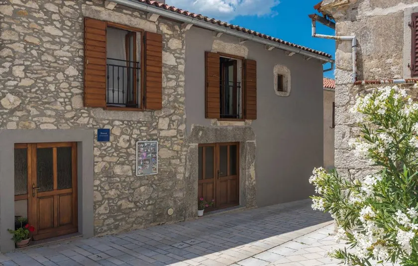 Holiday apartment with terrace - Image 1