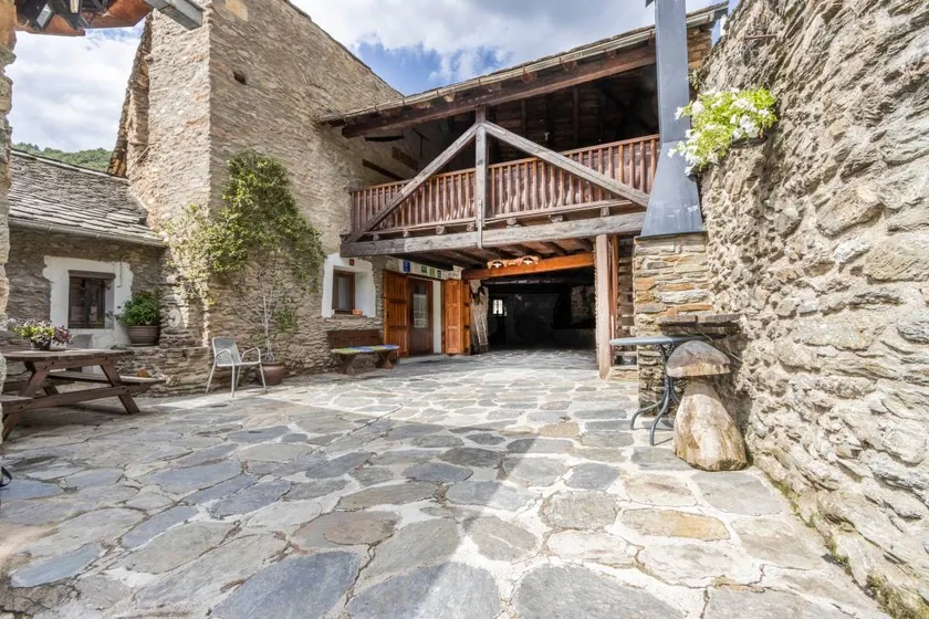 Maison de vacances avec barbecue et terrasse | Vue montagne - Image 1